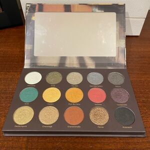 Nomad Eyeshadow Palette